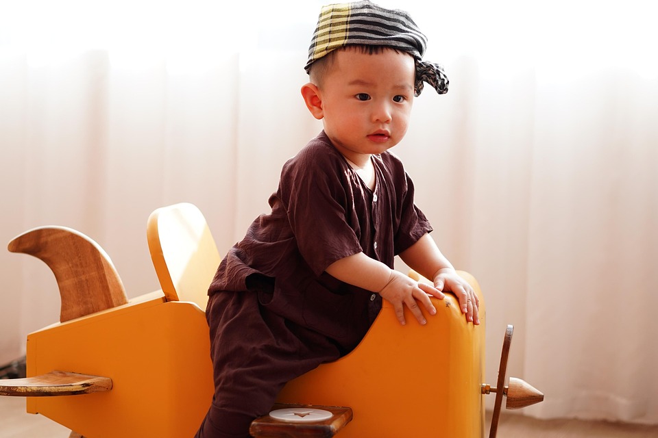 笑芳之名：藏在名字里的诗意与风骨